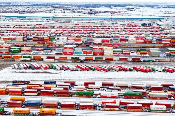 November intermodal volumes see annual decline, reports IANA 